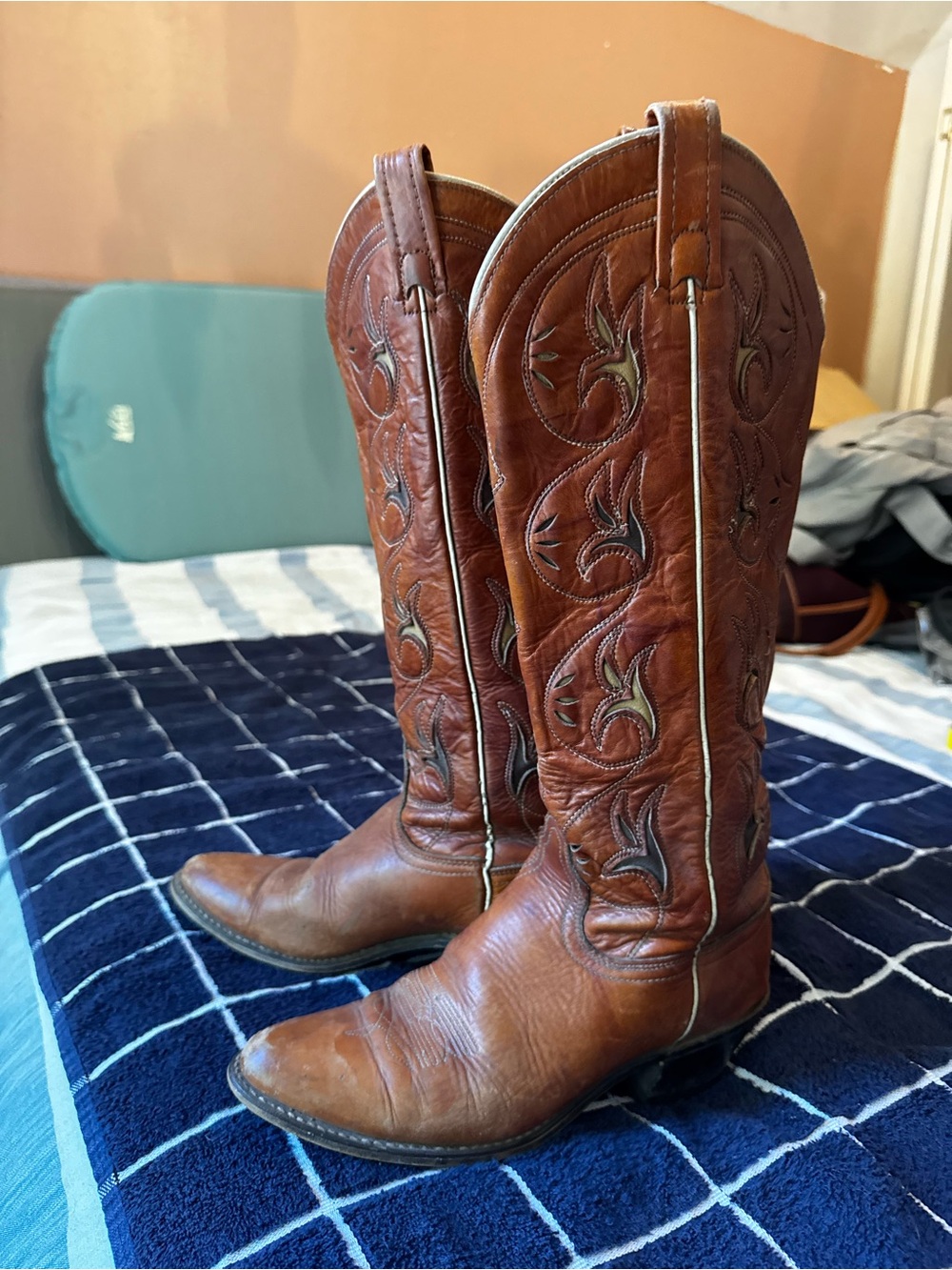 Acme vintage 1970s Brown Leather Women's Western Cowboy Boots